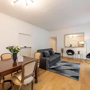 Royal - Centro Cadorna Appartement